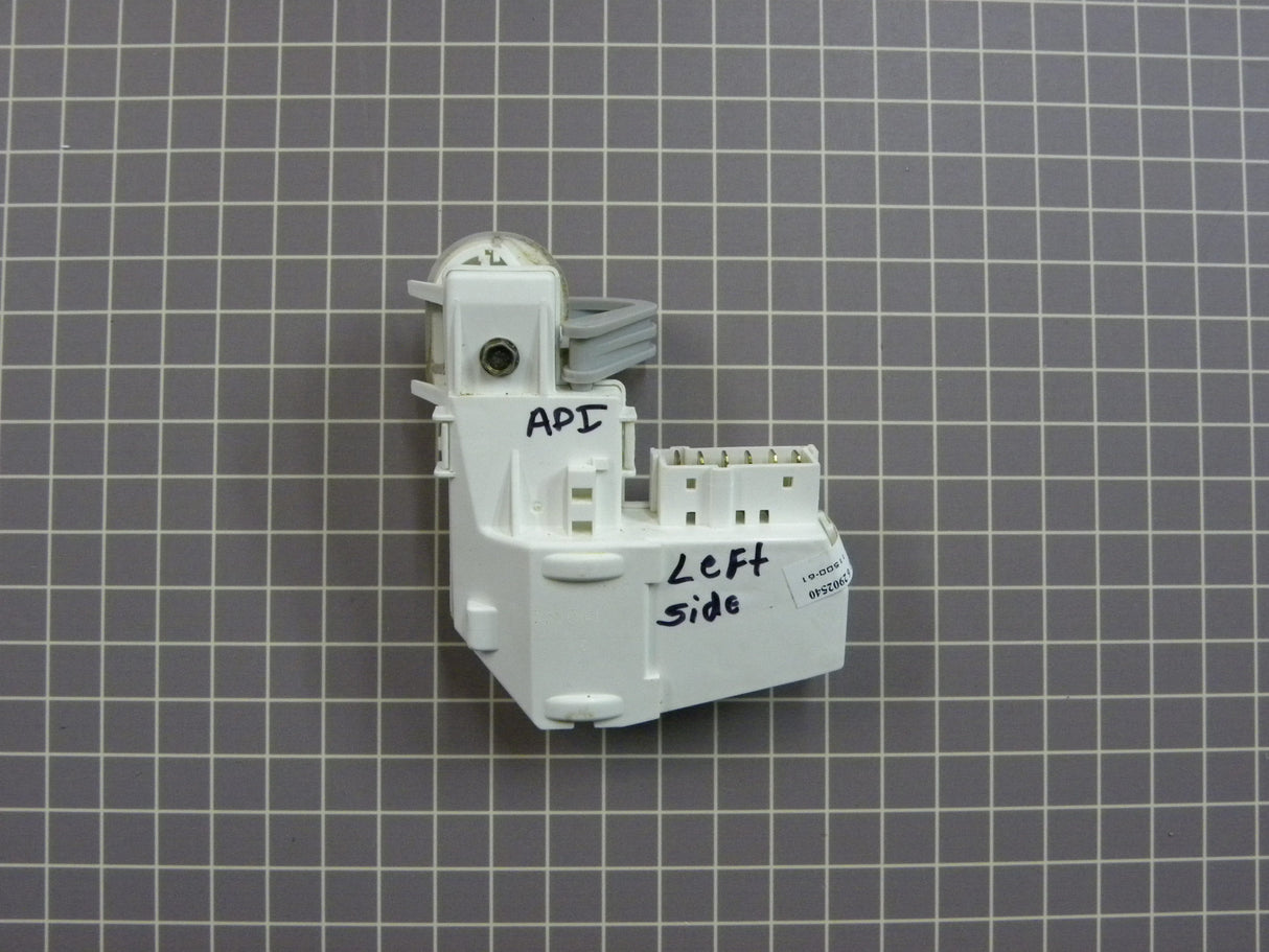 Lid Lock (LH) 25001048