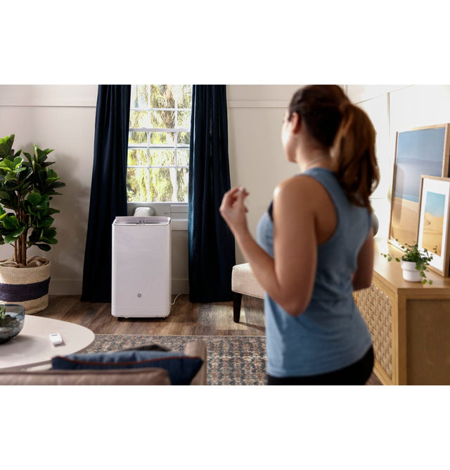 GE 14,000 BTU Heat/Cool Portable Air Conditioner for Medium Rooms up to 550 sq ft. (9,950 BTU SACC) APSA13YBMW