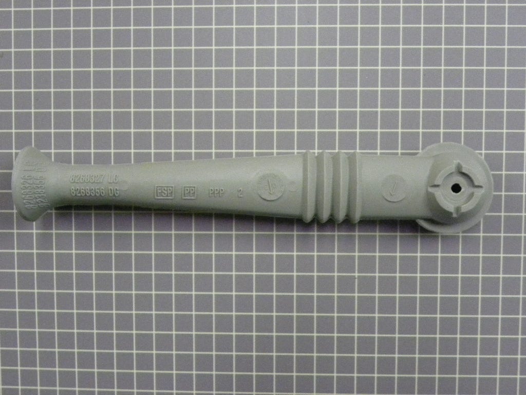Manifold 8268355