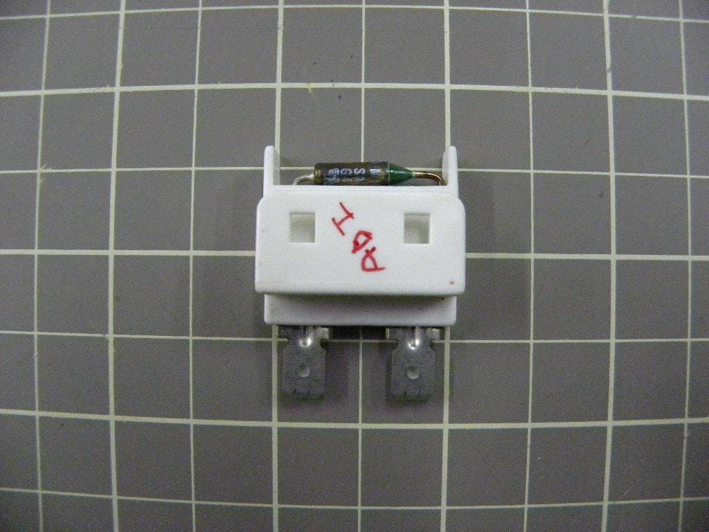 Fuse 675813