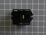 Relay 697812