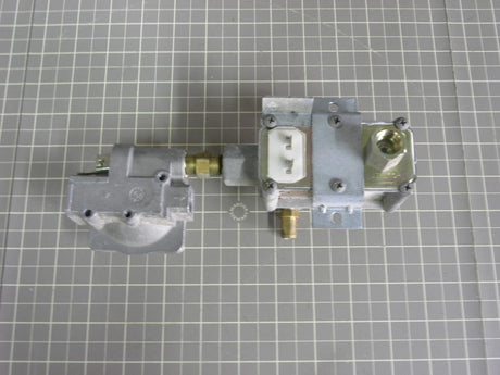 Safety Valve and Gas Pressure 3196545