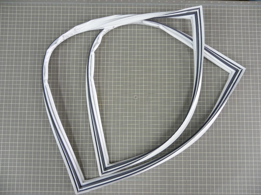 GE Refrigerator Door Gasket WR24X10049