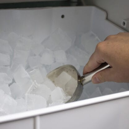 Silhouette 15″ Built-in Under counter Ice Maker in Stainless Steel DIM32D2BSSPR