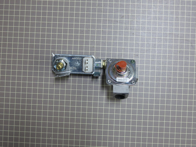 Valve & Pressure Regulator WB21X38548