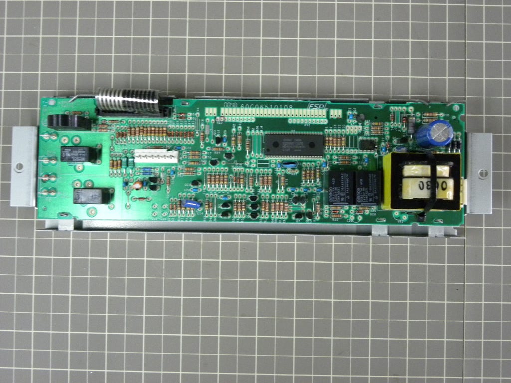 Microcomputer 6610172