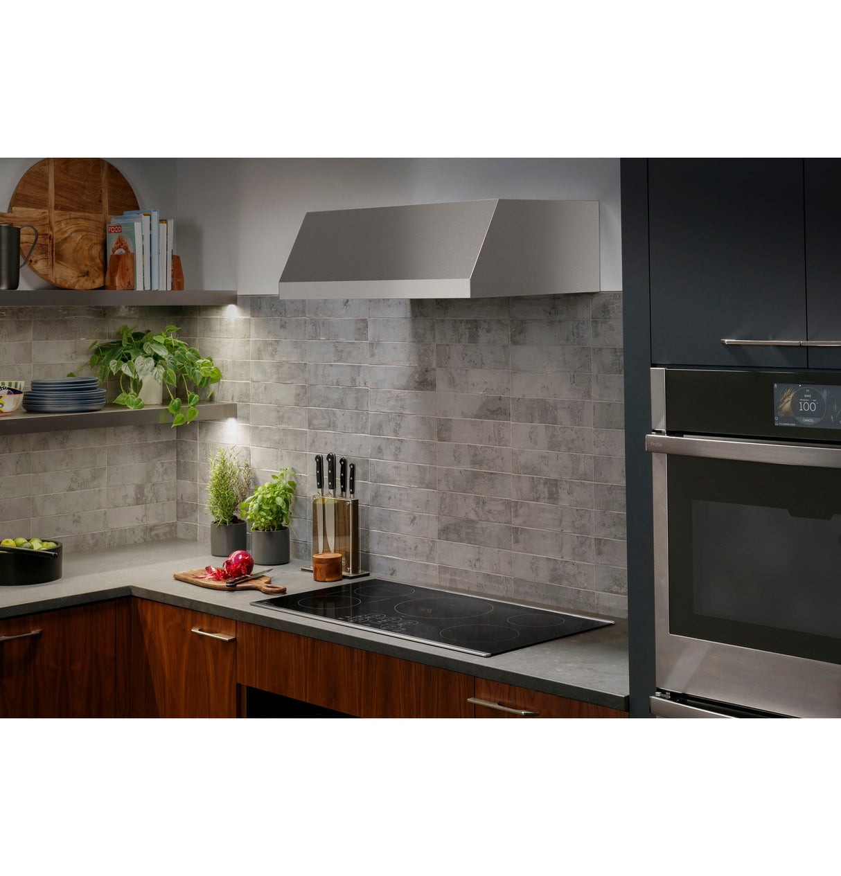 GE Profile 30" Built-In Touch Control Induction Cooktop PHP9030DTBB (S&D)