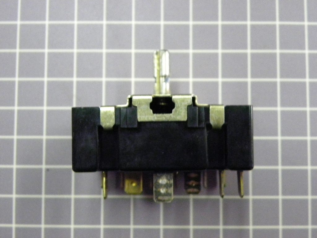Selector Switch Y703673
