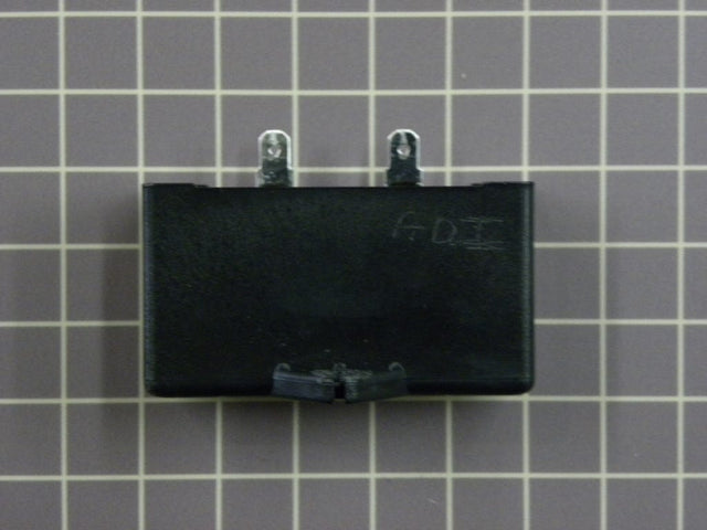 Capacitor C8931608