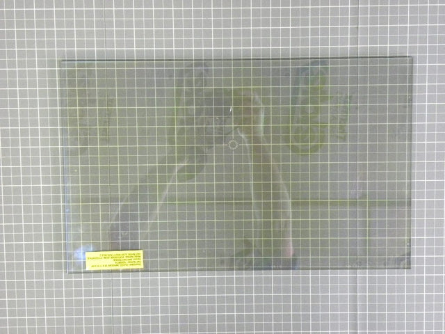 Window Glass (18 x 11") Y0309074