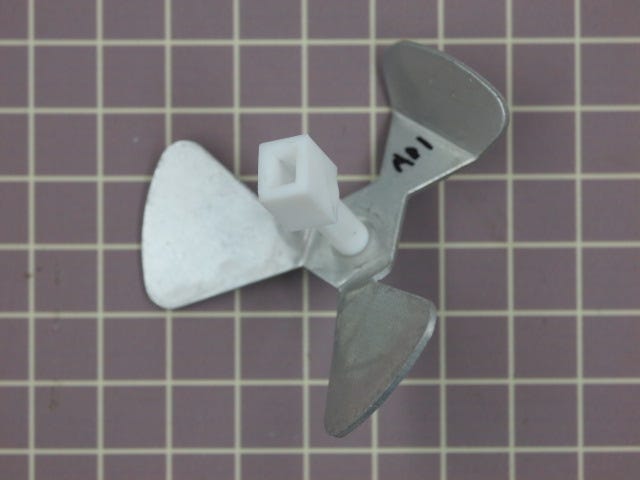 Whirlpool Microwave Stirrer Blade 8205202