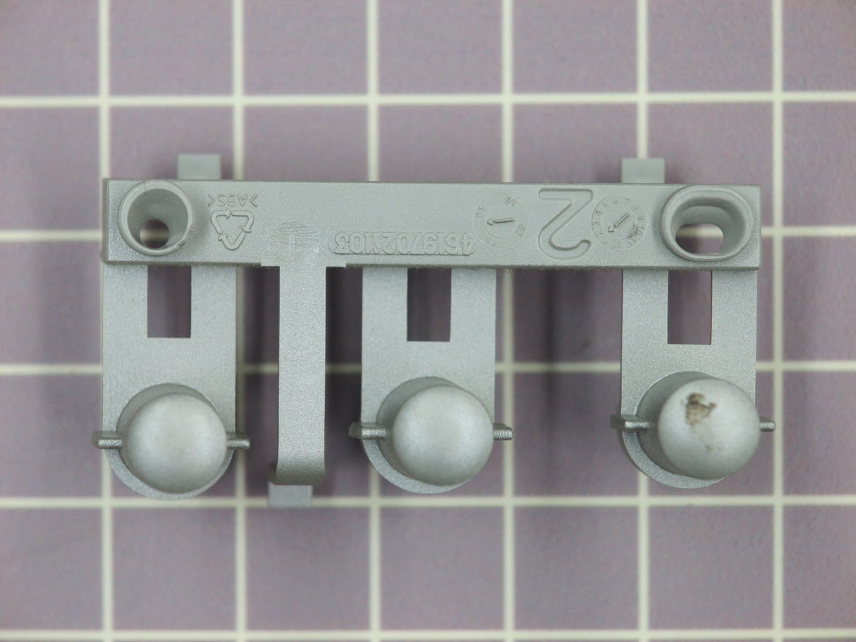 Middle Push Button 8182179