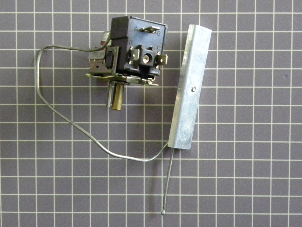 Temperature Control/Thermostat 216260300
