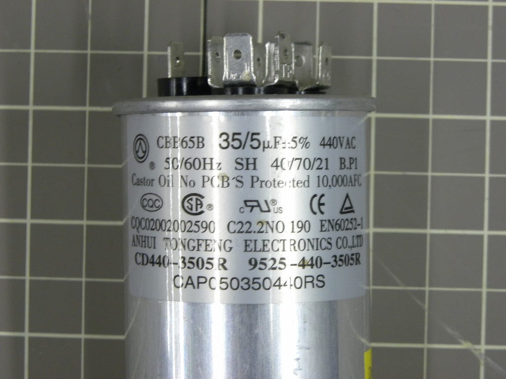 Capacitor 9907409244