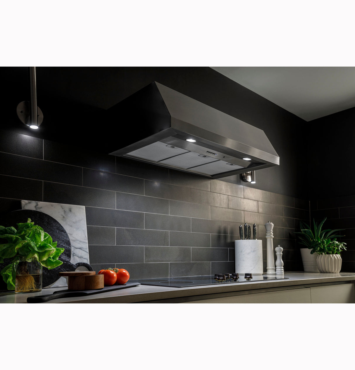 GE Profile 36" Commercial Style Hood UBW36YIEWSS