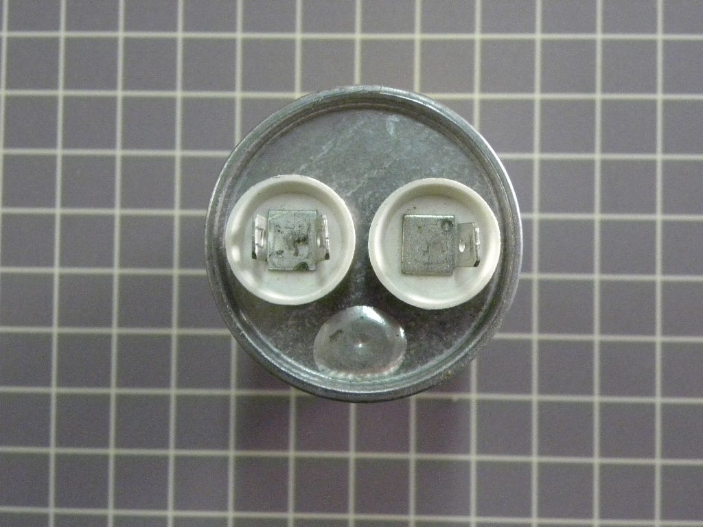 Capacitor 978893