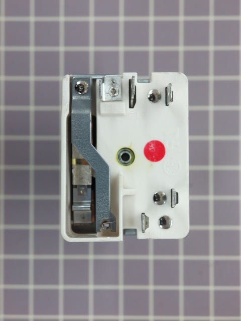 Surface Element Control Switch (5.4-7.0A) WB24T10145