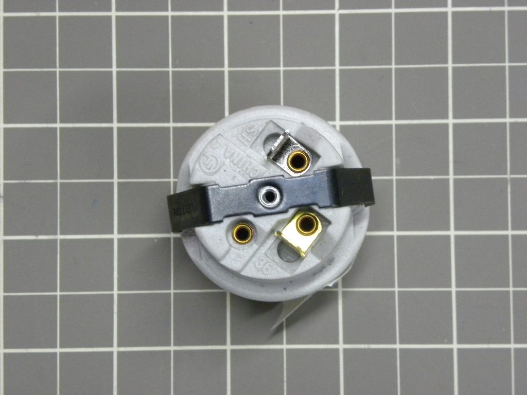 Whirlpool Oven Lamp Receptacle 7408P035-60