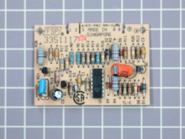 Microcomputer 3351117