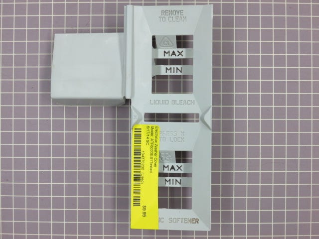 Cover 134370200