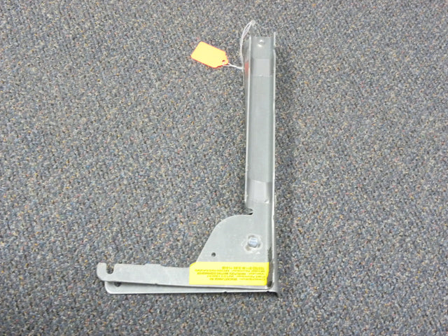 Whirlpool Dishwasher Hinge RH Bracket W10118637