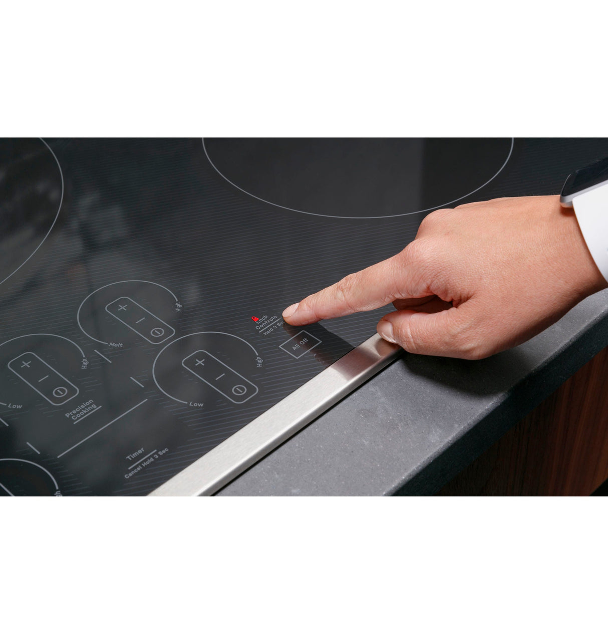 GE Profile 30" Built-In Touch Control Induction Cooktop PHP9030DTBB (S&D)