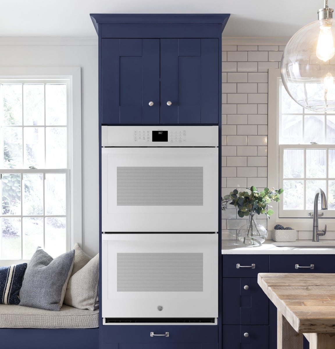 GE® 30" Smart Built-In Self-Clean Double Wall Oven with Never-Scrub Racks JTD3000DNWW