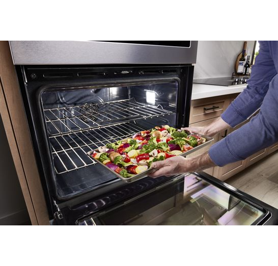 Maytag 30-inch Single Wall Oven with Air Fry and Basket - 5.0 cu. ft. MOES6030LZ