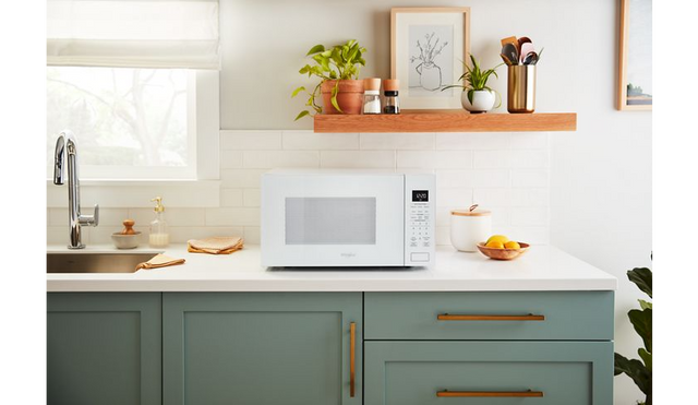 Whirlpool 1.6 cu. ft. Sensor Cooking Microwave WMCS7022SW