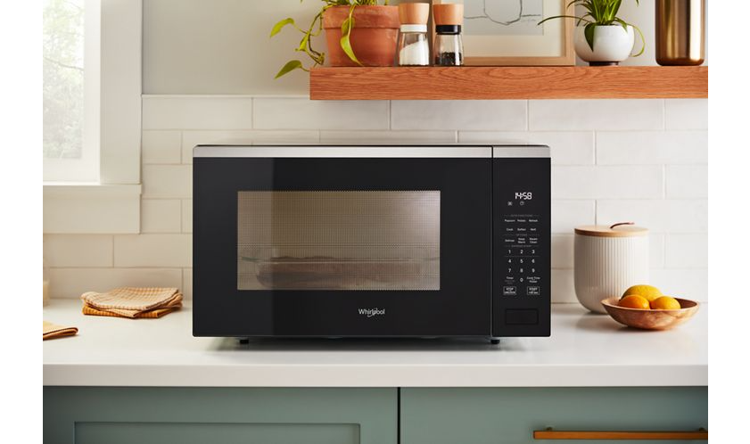 Whirlpool 2.2 cu. ft. Sensor Cooking Microwave WMCS7024SZ
