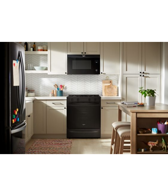 Whirlpool 30-inch Gas Smart Range with Air Cooking Technology and Steam Clean WSGS4530TB