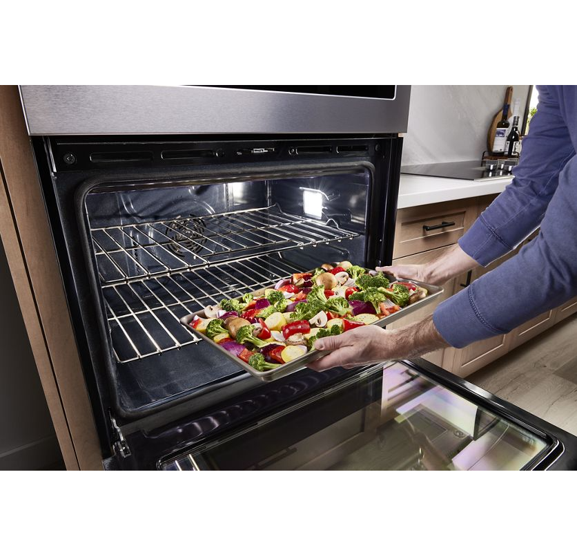 Maytag 27-inch Single Wall Oven with Air Fry and Basket - 4.3 cu. ft. MOES6027LZ