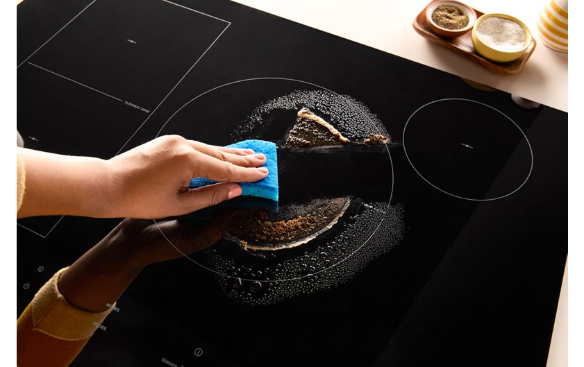 Whirlpool 36" Intelligent Induction Cooktop with Temp Cook™ Technology and WipeClean™ Coating WCIT7536SS