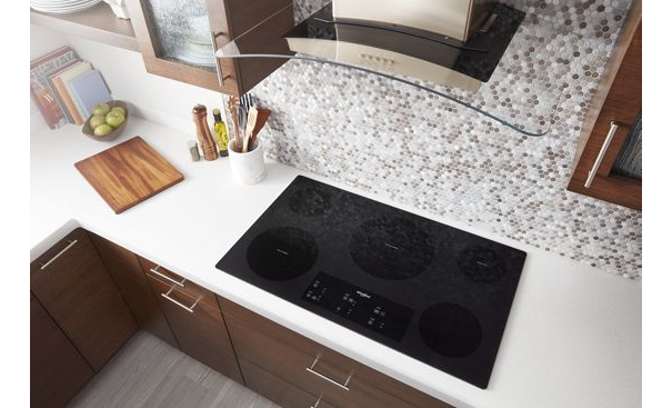 Whirlpool 36-inch Electric Ceramic Glass Cooktop with Triple Radiant Element WCE97US6KB