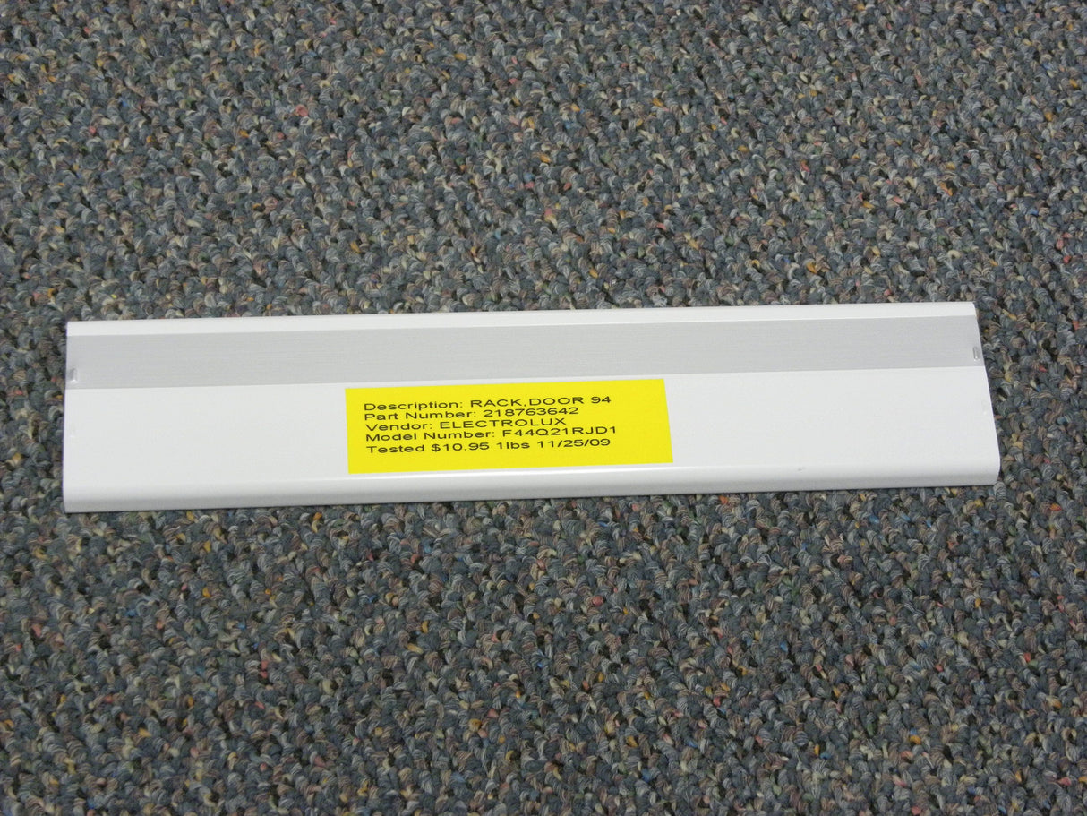 Door Rack 218763642