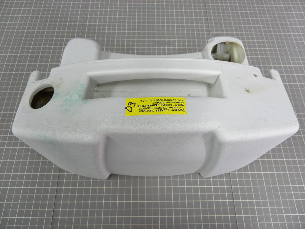 Bucket and Foam ASM 327661902