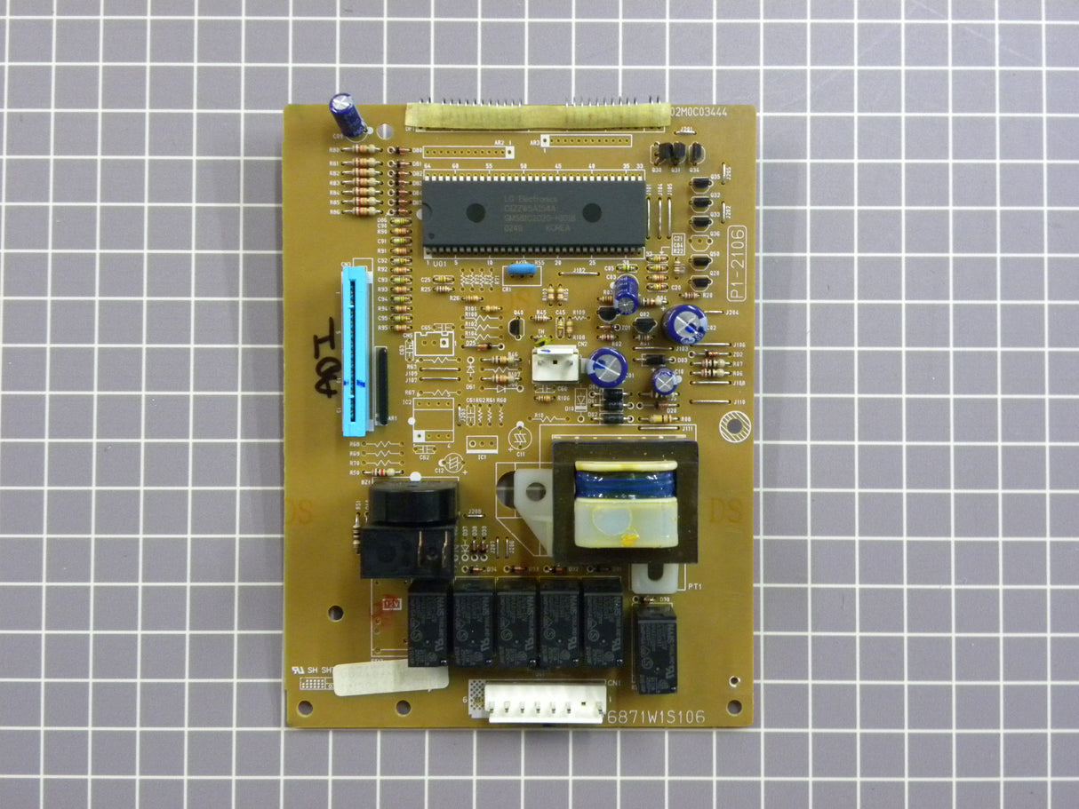 Microcomputer 6871W1S106B