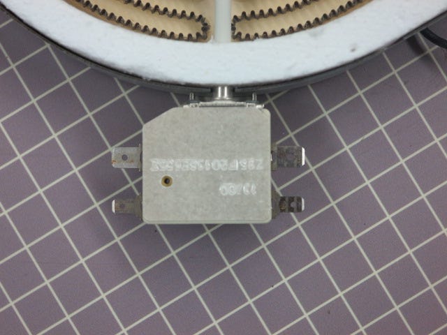 Radiant Surface Element (2400W) 8272571