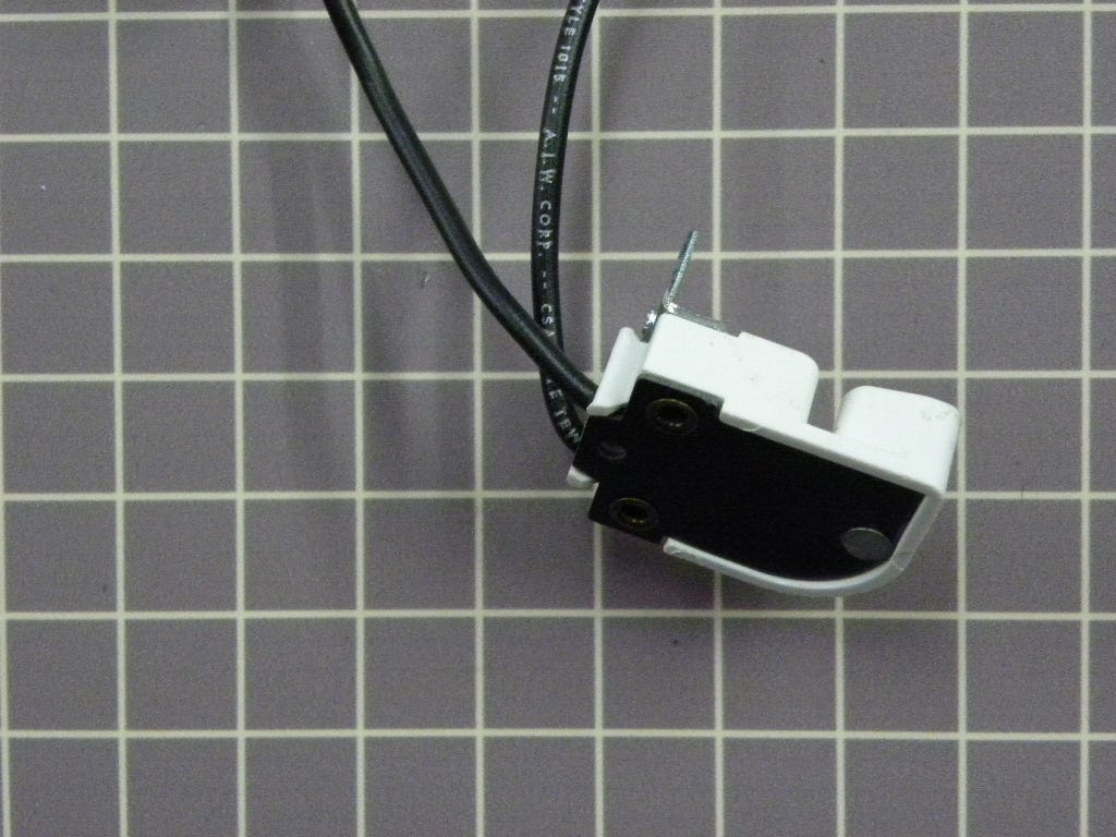 Viking Range Hood Fluorescent Lamp Socket LH PV100024