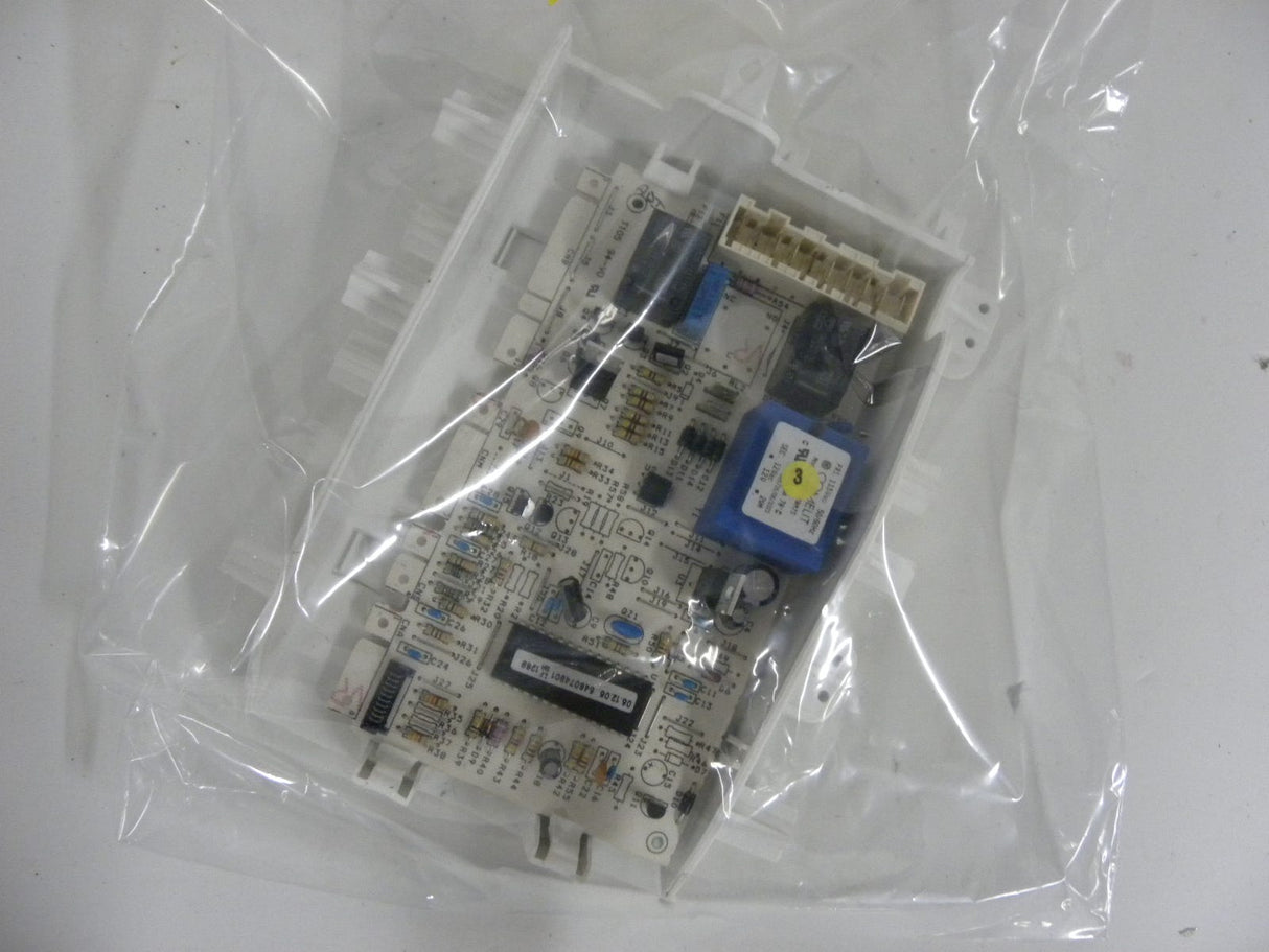 Microcomputer 8183136
