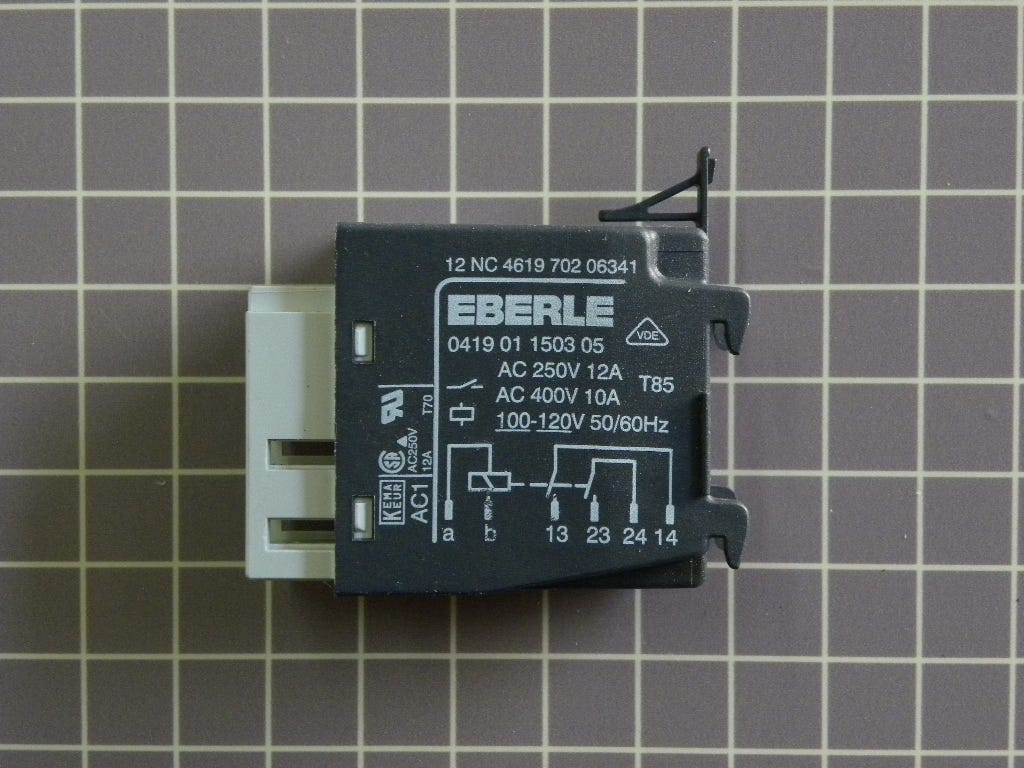 Relay 8181697