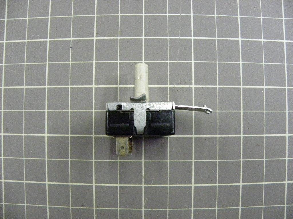 Extra Care Switch (10A) WE4M177