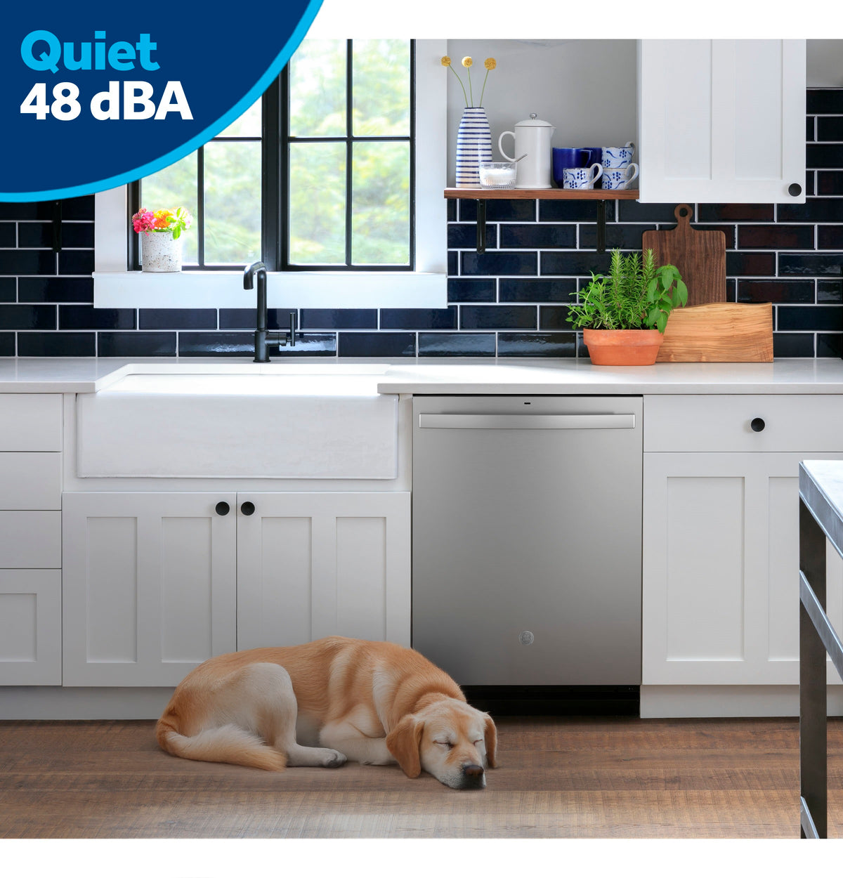 GE® ENERGY STAR® Top Control with Stainless Steel Interior Dishwasher with Sanitize Cycle & Dry Boost GDT640SSZSS