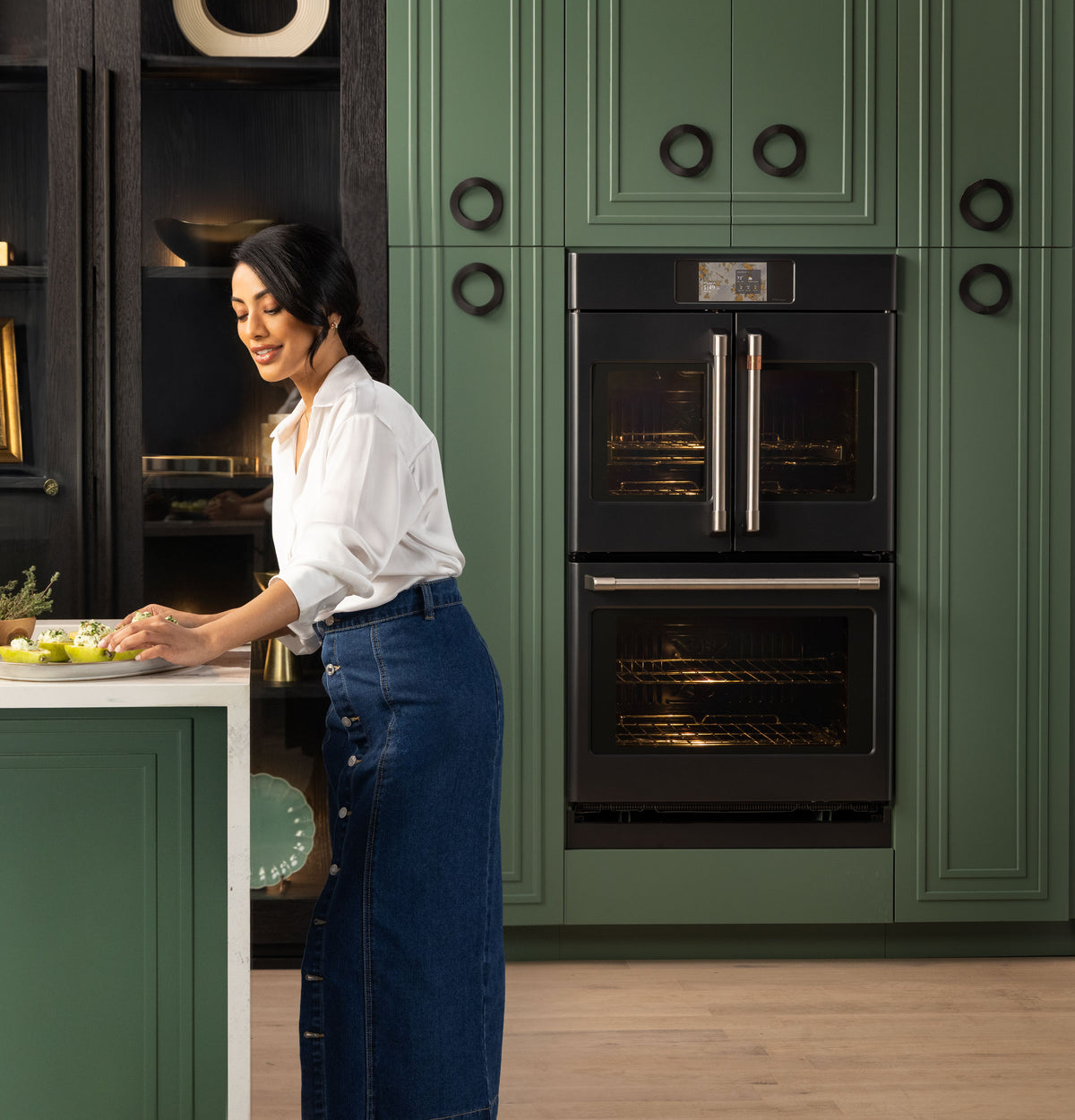 CAFÉ™ Professional Series 30" Smart Built-In Convection French-Door Double Wall Oven CTD90FP3ZD1