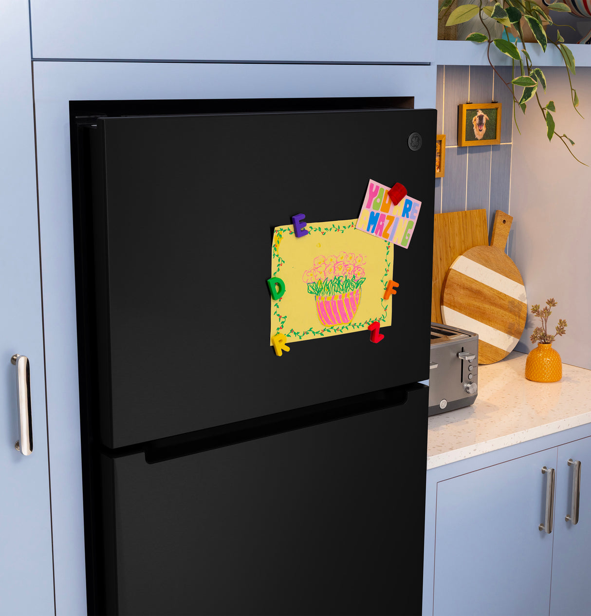 GE 19 Cu. Ft. Garage Ready Top-Freezer Refrigerator GPS19KGZBB