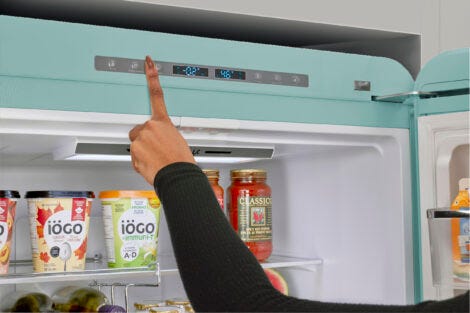 Classic Retro 30 in 17.7 cu. ft. Frost Free Retro Bottom Freezer Refrigerator in Ocean Mist Turquoise, ENERGY STAR UGP-510L T AC