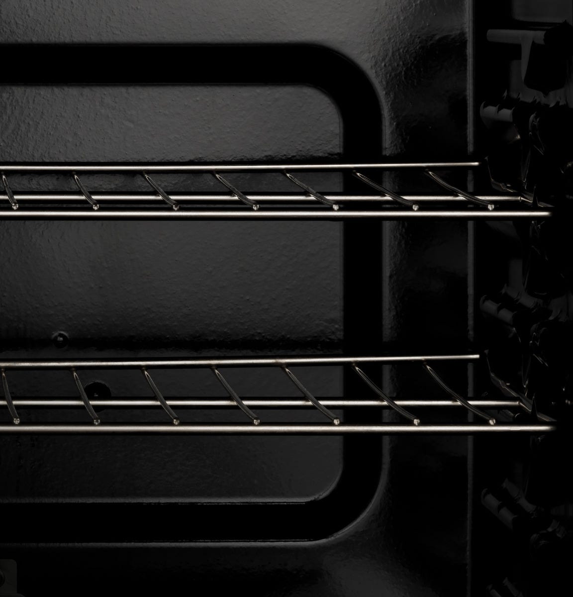 GE® 30" Free-Standing Gas Range GGF500PVBB