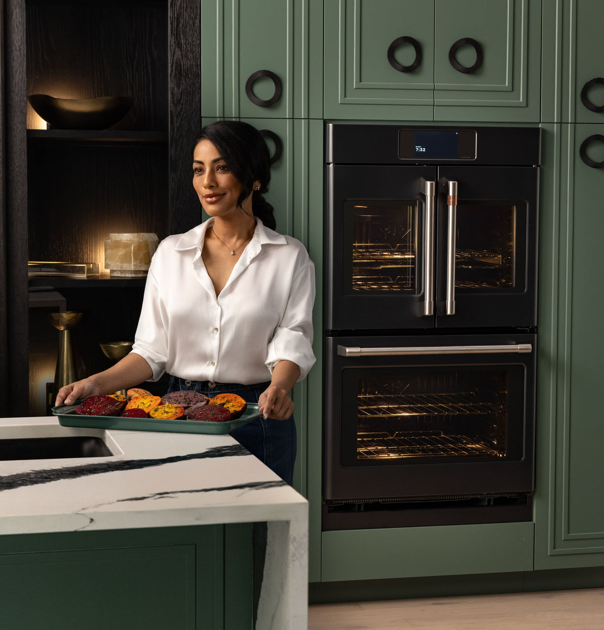 CAFÉ™ Professional Series 30" Smart Built-In Convection French-Door Double Wall Oven CTD90FP3ZD1