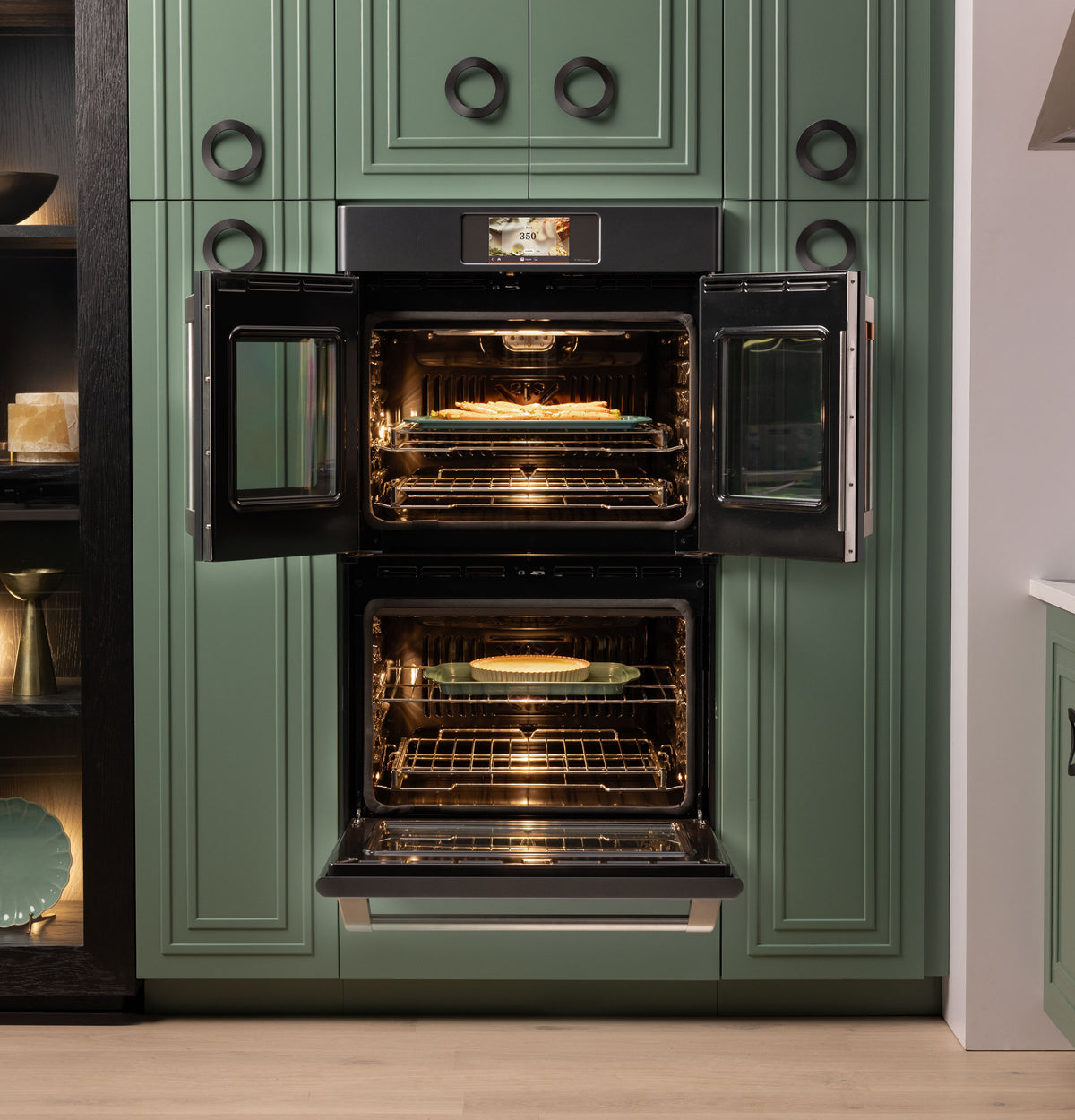 CAFÉ™ Professional Series 30" Smart Built-In Convection French-Door Double Wall Oven CTD90FP3ZD1