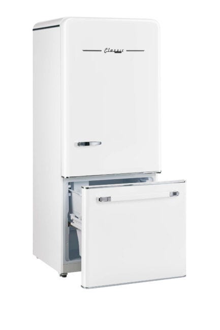 Classic Retro 30 in 17.7 cu. ft. Frost Free Retro Bottom Freezer Refrigerator in Marshmallow White, ENERGY STAR UGP-510L W AC